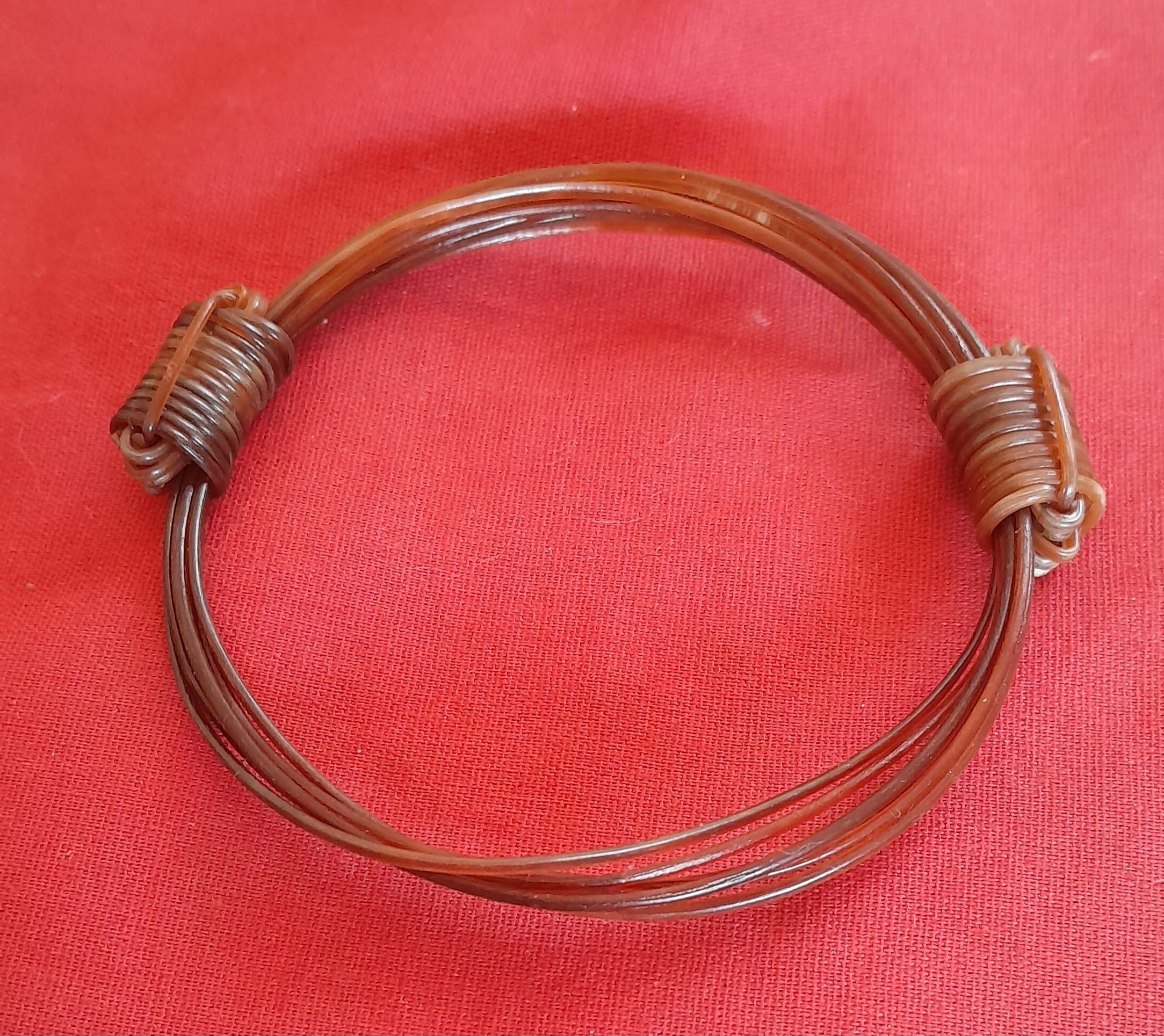 JEB5 Transparent light brown elephant hair bracelet 3.5" diam