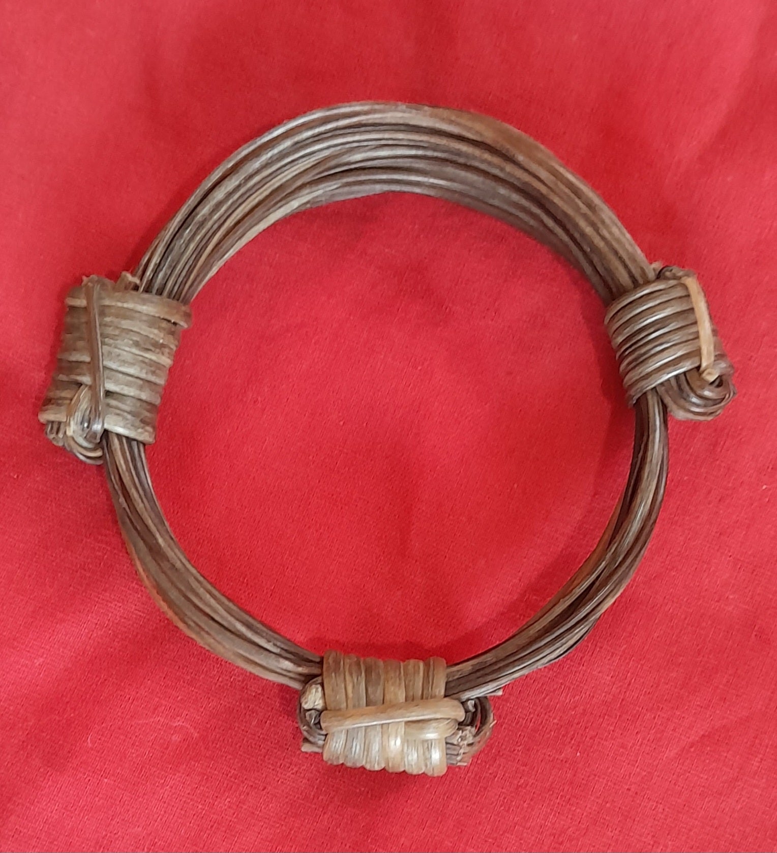 JET2 Unique thickest brown elephant hair bracelet 3.5" diam