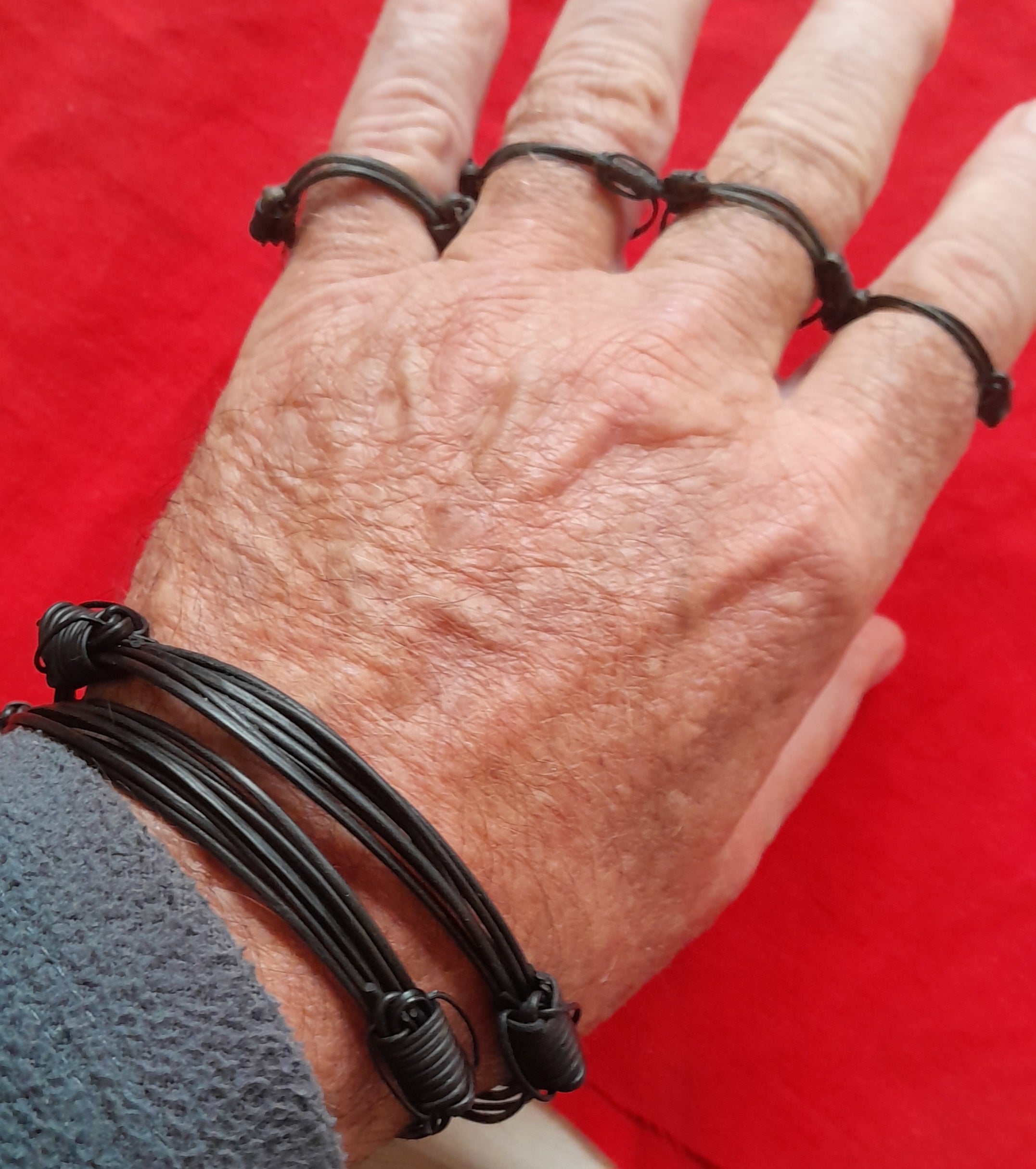 FR2 Save $268 -2 Elephant hair bracelet plus 4 free rings. Limited offer