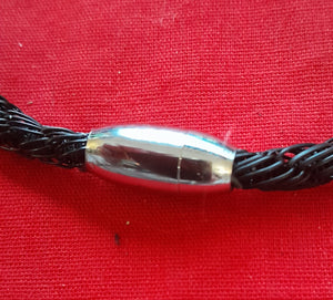 GIR32 Very unique braid giraffe hair bracelet