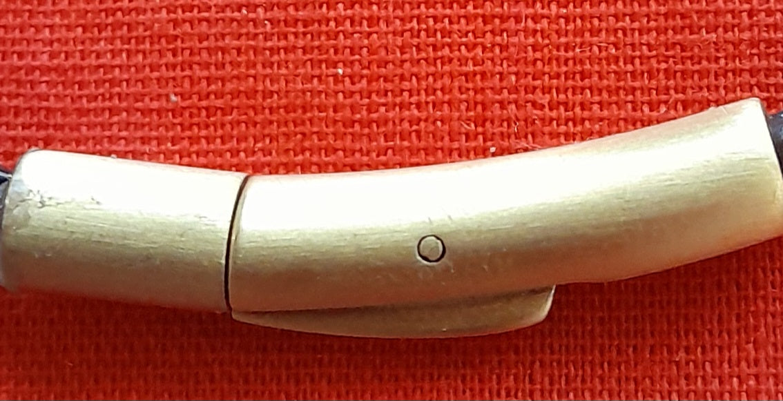 TEM2 Unique clasp and elephant hair bracelet