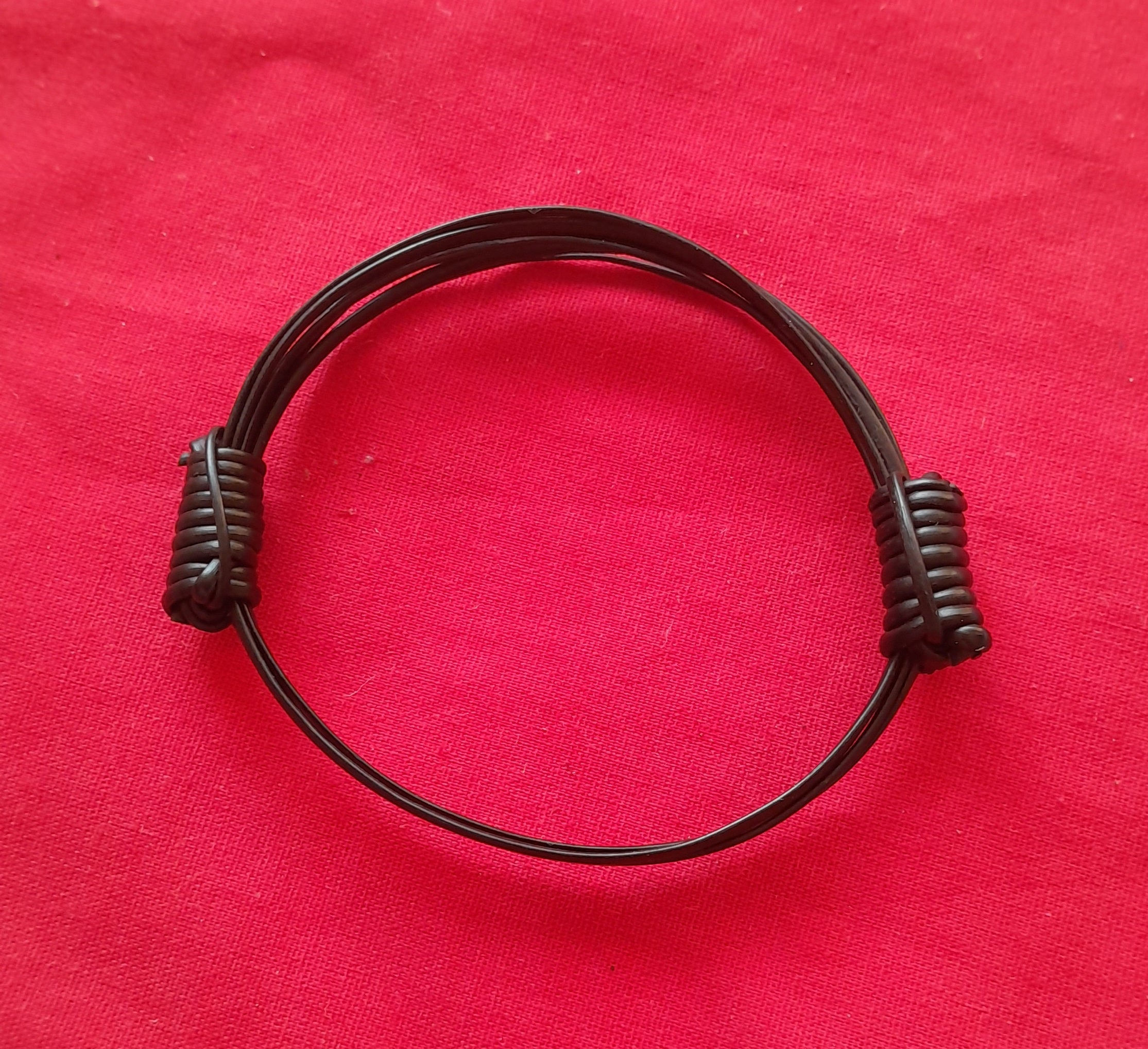JET16 -3 Hair Thickest elephant hair bracelet 3.5" diameter