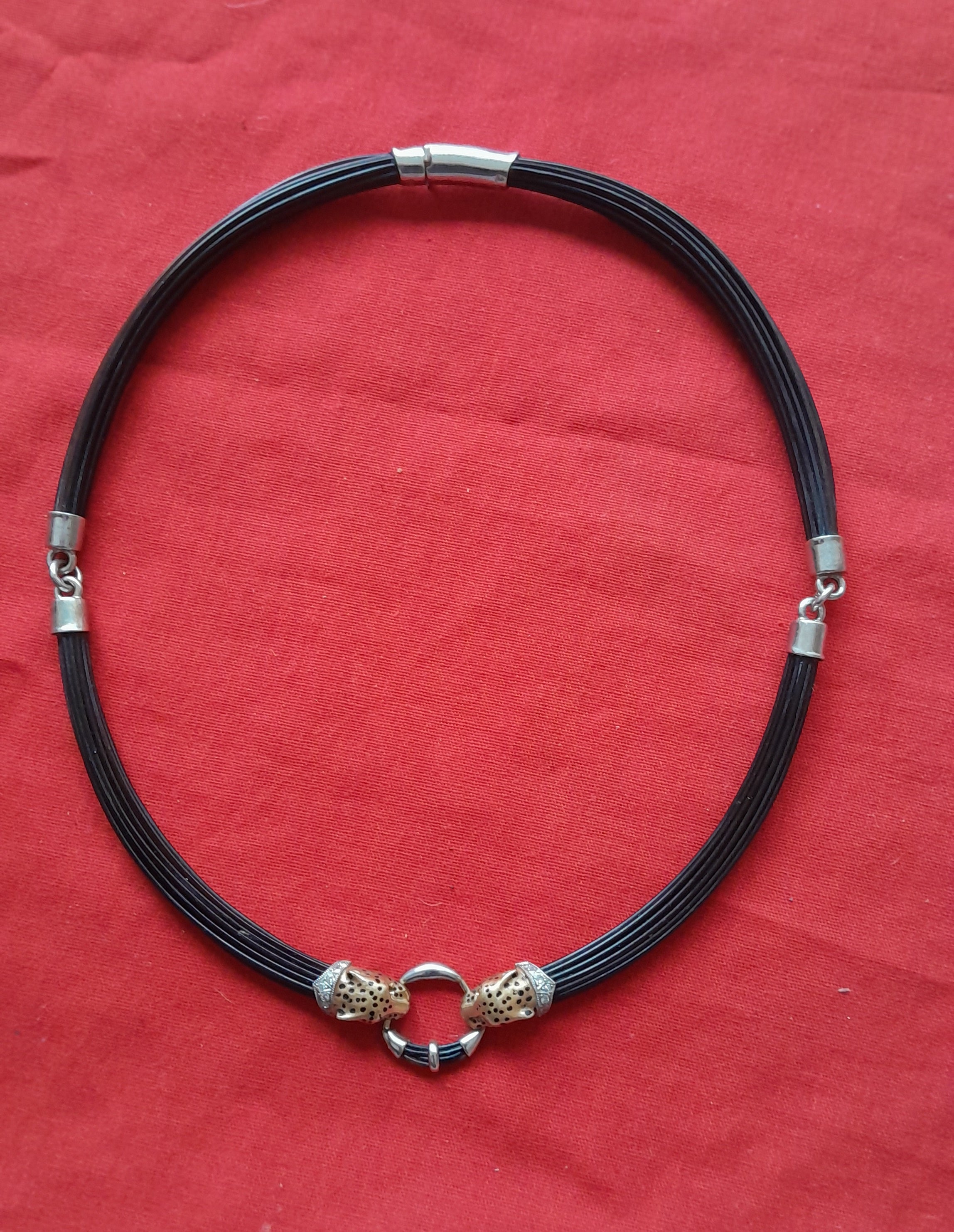 NEC1 Elephant hair necklace.