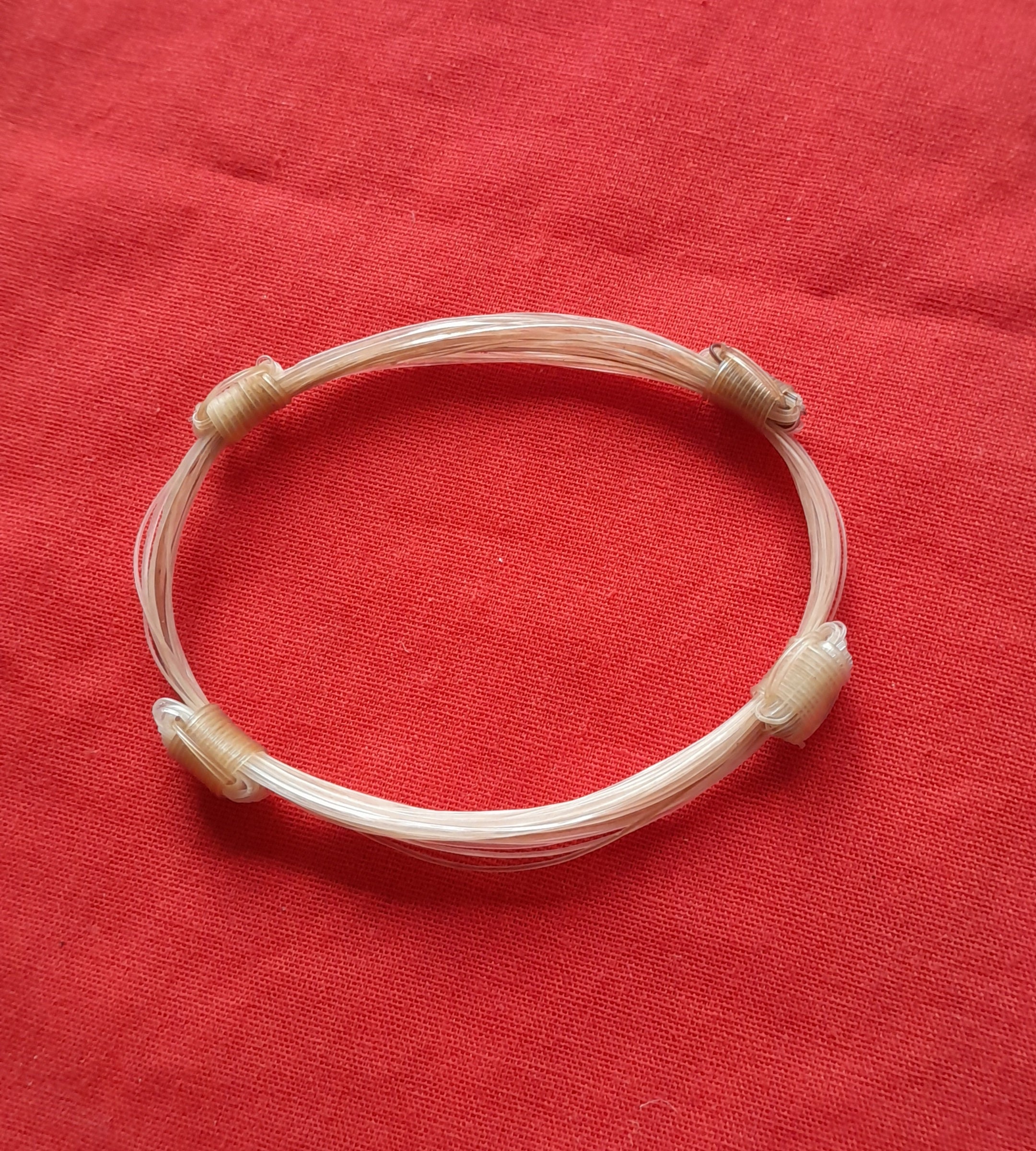GIR19 Extremely unique  pure white 4 knot giraffe hair bracelet.