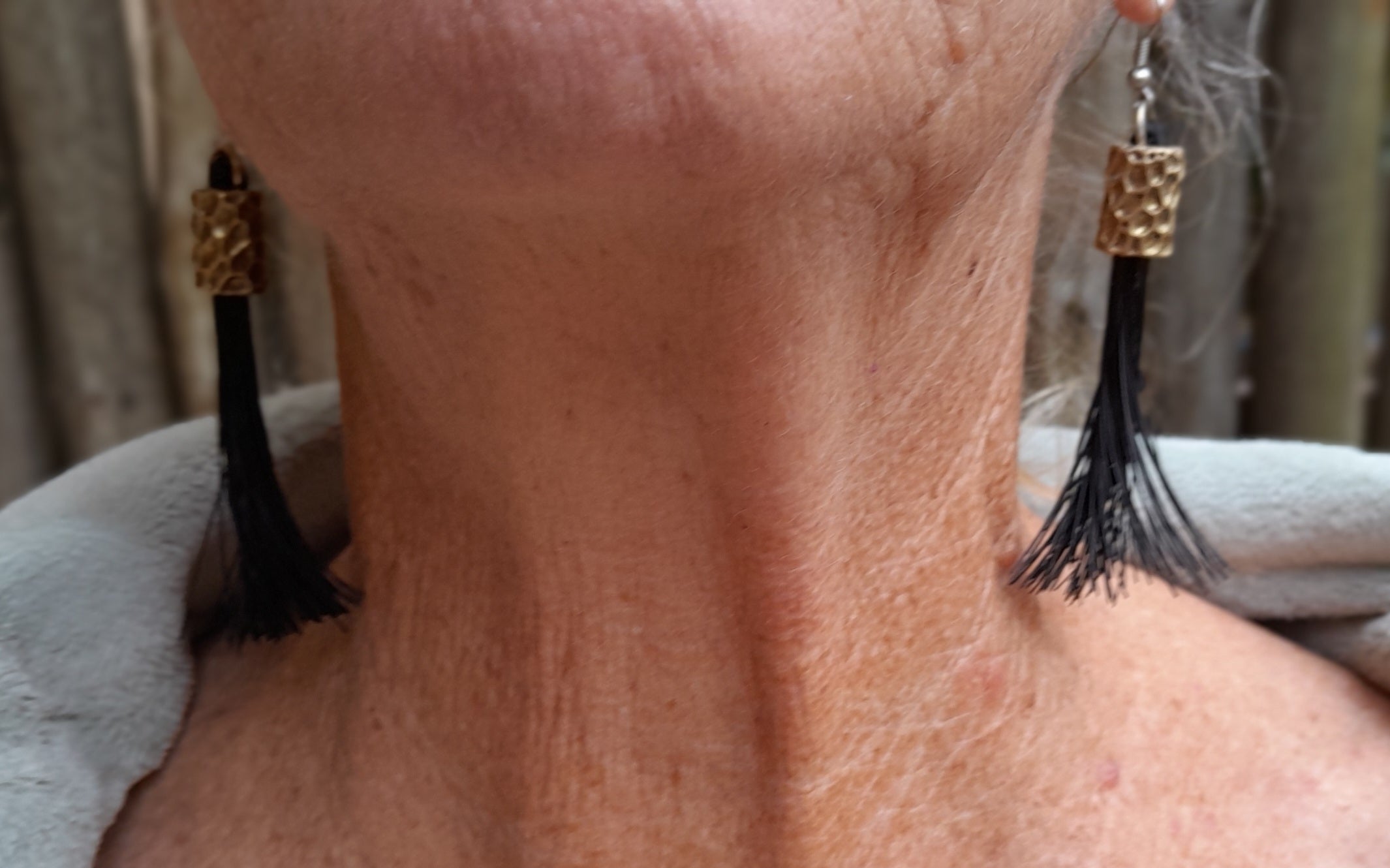 SE2 Earrings with genuine giraffe hair